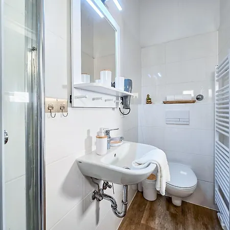 Alpha Apartment